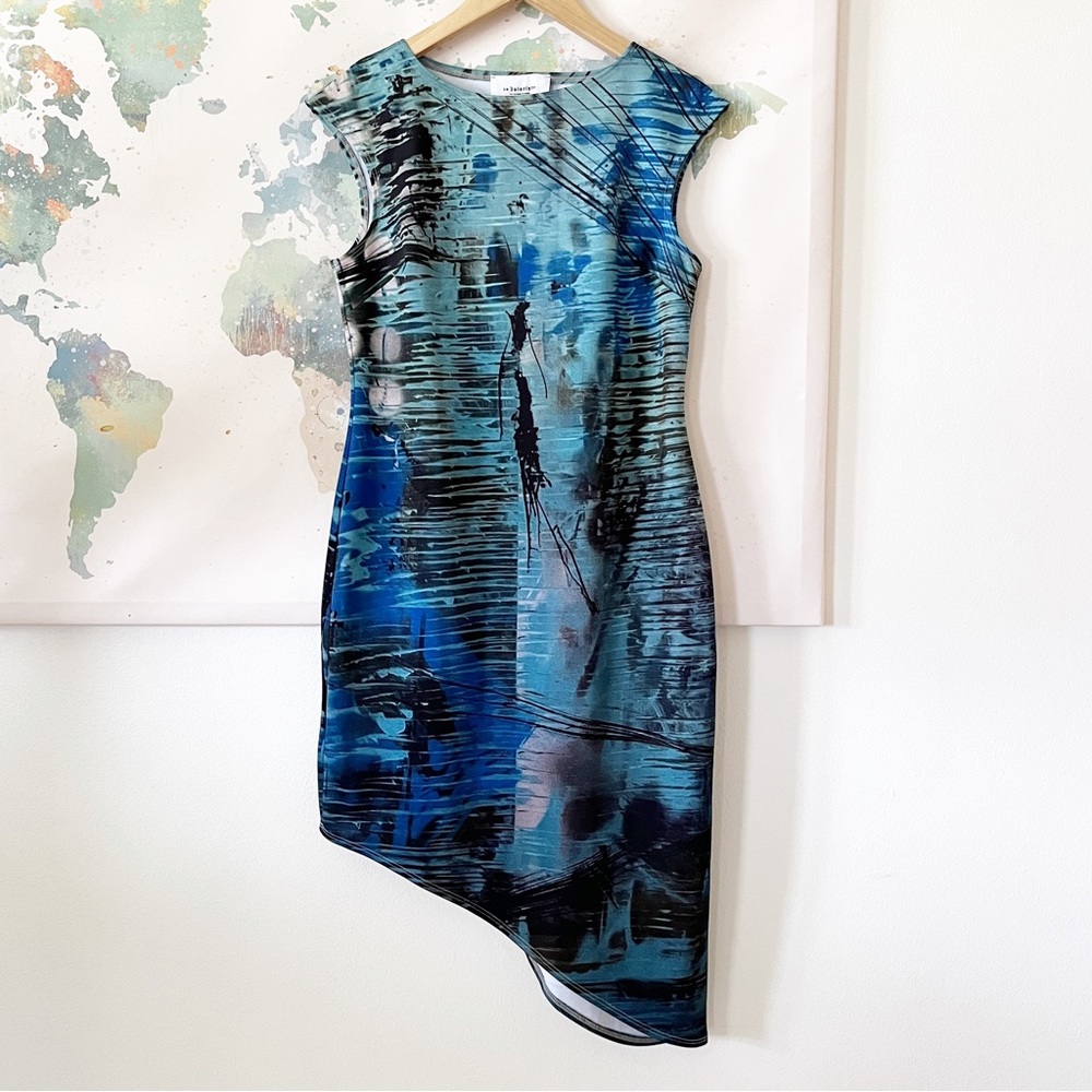 La Galeriste Dress Felicia Blue Abstract Asymmetrical Cap Sleeve NWT Size Medium